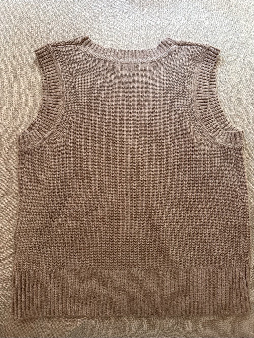 Quince Mongolian Cashmere Fisherman’s Vest in Oatmeal - Picture 4 of 5